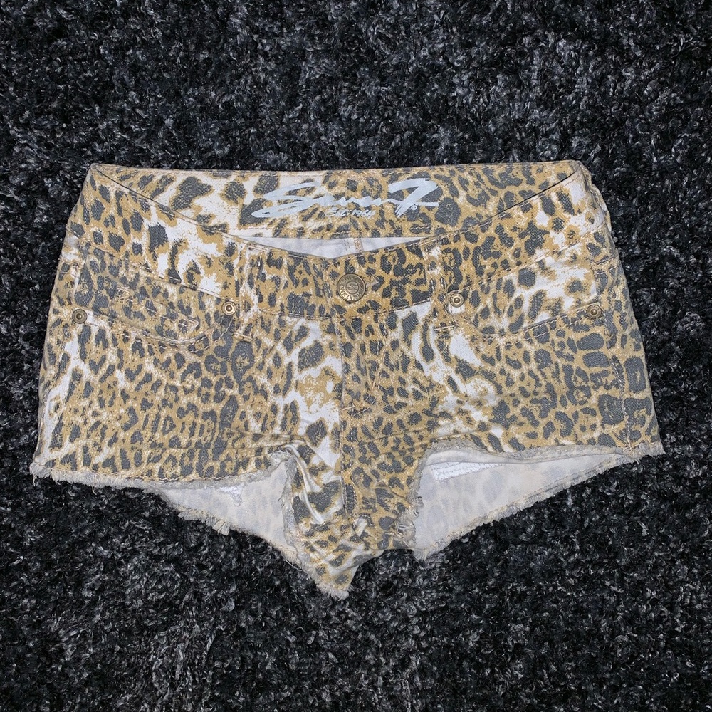 🌟Seven denim shorts size 25 🔥